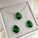 Conjunto em Prata 925 Gota Grande Verde Esmeralda